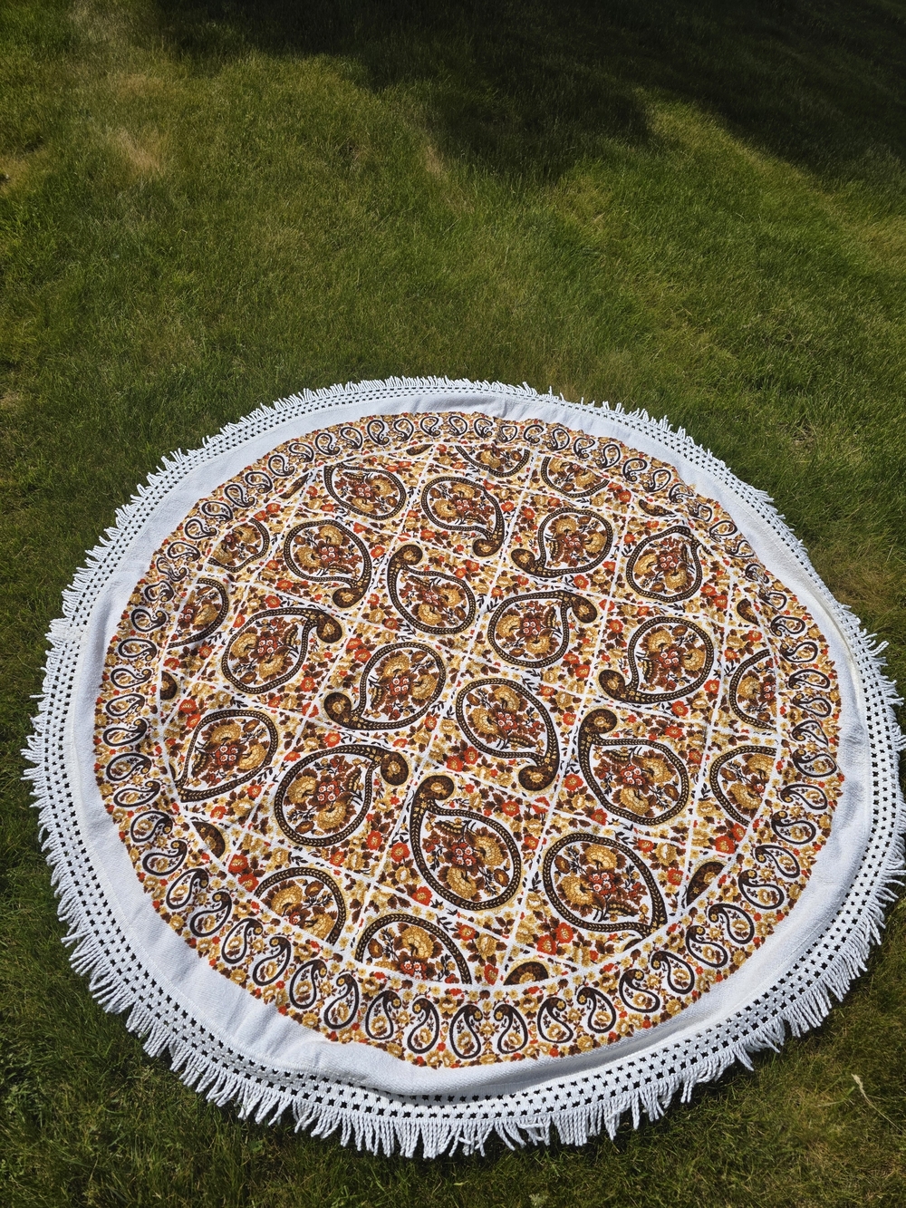 Round Boho Paisley Tapestry Blanket - White, Brown, Gold, Orange